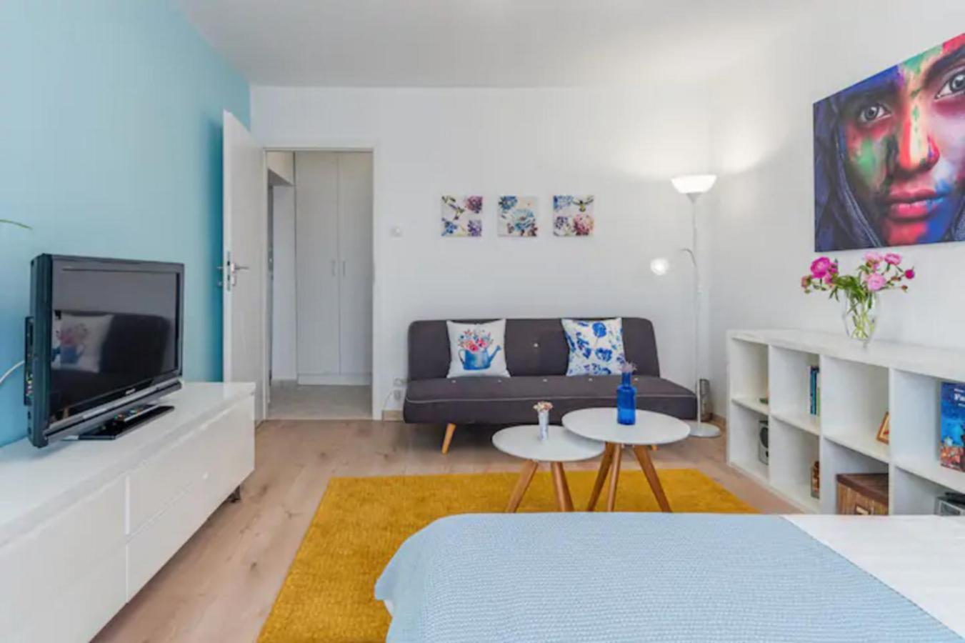 Cosy & Chic Studio Close By Victoria Square Bucareste Exterior foto